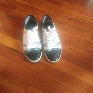 Burberry Sneakers size 9